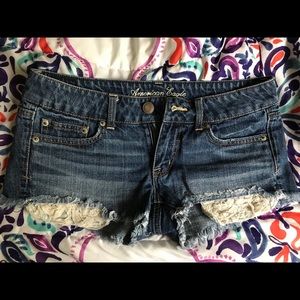 American Eagle Shorties with peakaboo pockets